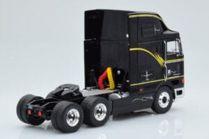 International Eagle Cabover Must IXO 1:43 TR169 Metall - pilt 2/5