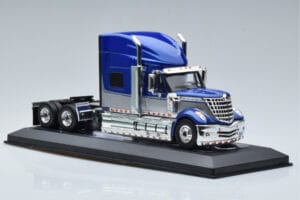 International Lonestar Sinine IXO 1:43 TR118 Metall - pilt 4/6