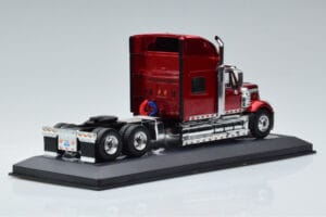 International Lonestar Punane IXO 1:43 TR103 Metall - pilt 2/6