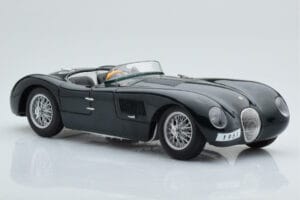 Jaguar C-Type Roheline AUTOart 1:18 73500 Metall - pilt 6/8