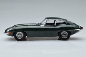 Jaguar E-Type Series 1 British Racing Roheline KK-Scale 1:18 KKDC180431 Metall - pilt 3/6