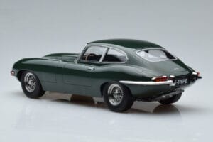 Jaguar E-Type Series 1 British Racing Roheline KK-Scale 1:18 KKDC180431 Metall - pilt 5/6