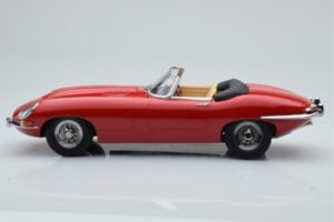 Jaguar E-Type Series 1 Roadster Punane KK-Scale 1:18 KKDC180482 Metall - pilt 3/6