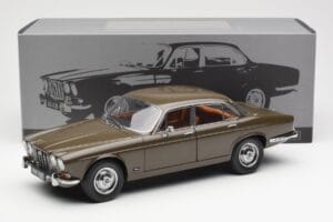 Jaguar XJ6 Series 1 4.2 Sable Pruun Paragon 1:18 2011004 Metall - pilt 8/8