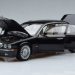 Jaguar XJ6 X350 Ebony Must Almost Real 1:18 - image 2 of 11