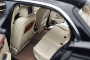 Jaguar XJ6 X350 Ebony Must Almost Real 1:18 810501 Metall - pilt 8/11