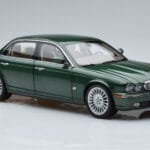 Jaguar XJ6 X350 Racing Roheline Almost Real 1:18 - image 6 of 13