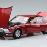 Jaguar XJ6 XJ40 Flamenco Punane Almost Real 1:18 - image 2 of 11
