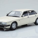 Jaguar XJ6 XJ40 Glacier Valge Almost Real 1:18