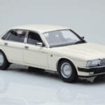 Jaguar XJ6 XJ40 Glacier Valge Almost Real 1:18 - image 6 of 11