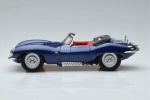Jaguar XKSS Sinine AUTOart 1:18 73510 Metall - pilt 5/9