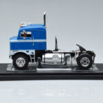 Kenworth Bullnose Sinine IXO 1:43 - image 3 of 6