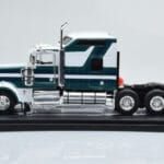 Kenworth W900 Roheline Valge IXO 1:43 - image 3 of 6