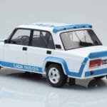 Lada 2105 VFTS Valge IXO 1:18 - image 5 of 6