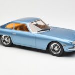 Lamborghini 350 GT Helesinine Metallik CMR 1:18 - image 4 of 6