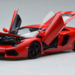 Lamborghini Aventador LP700-4 Andromeda Punane AUTOart 1:18 - image 2 of 10