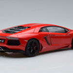 Lamborghini Aventador LP700-4 Andromeda Punane AUTOart 1:18 - image 3 of 10