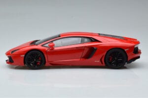 Lamborghini Aventador LP700-4 Andromeda Punane AUTOart 1:18 74669 Metall - pilt 5/10