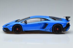 Lamborghini Aventador LP750-4 SV Sinine AUTOart 1:18 74559 Komposiit - pilt 4/8