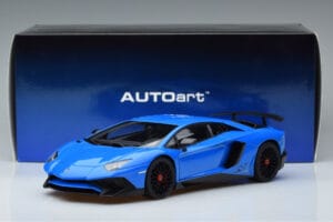 Lamborghini Aventador LP750-4 SV Sinine AUTOart 1:18 74559 Komposiit - pilt 8/8