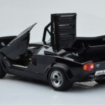 Lamborghini Countach LP5000S Must AUTOart 1:18 - image 3 of 10