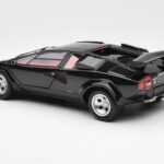 Lamborghini Countach LP 5000 Quattrovalvole Must Kyosho 1:18 - image 7 of 8