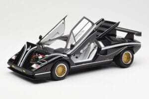 Lamborghini Countach LP 500R Must Kyosho 1:18 08320C Metall - pilt 2/8