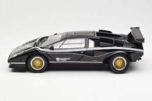 Lamborghini Countach LP 500R Must Kyosho 1:18 08320C Metall - pilt 4/8