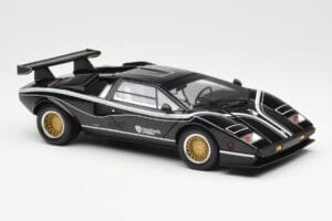 Lamborghini Countach LP 500R Must Kyosho 1:18 08320C Metall - pilt 6/8