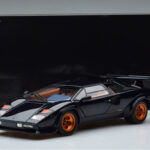 Lamborghini Countach LP500S Walter Wolf Tumesinine Kyosho 1:18 - image 11 of 11
