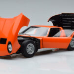 Lamborghini Miura SV Oranž AUTOart 1:18 - image 2 of 8