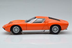 Lamborghini Miura SV Oranž AUTOart 1:18 74542 Metall - pilt 5/8