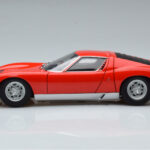 Lamborghini Miura SV Punane AUTOart 1:18 - image 5 of 8