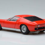 Lamborghini Miura SV Punane AUTOart 1:18 - image 7 of 8