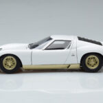 Lamborghini Miura SV Valge AUTOart 1:18 - image 5 of 8