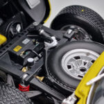 Lamborghini Miura SV Kollane Kyosho 1:18 - image 10 of 11