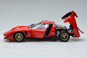 Lamborghini Miura SVR Punane Kyosho 1:18 08319RBK Metall - pilt 4/9