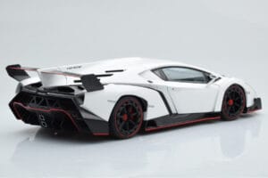 Lamborghini Veneno Valge AUTOart 1:18 74507 Metall - pilt 4/8