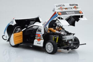 Lancia 037 Martini #8 A. Bettega / M. Perissinot Safari Rally 1985 Kyosho 1:18 08306J Metall - pilt 3/8