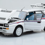 Lancia Delta HF Integrale 6 Valge Kyosho 1:18 - image 2 of 8