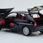 Lancia Delta HF Integrale Club Italia Sinine Kyosho 1:18 - image 3 of 8
