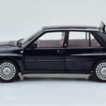 Lancia Delta HF Integrale Club Italia Sinine Kyosho 1:18 - image 5 of 8