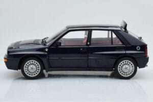 Lancia Delta HF Integrale Club Italia Sinine Kyosho 1:18 08343SC Metall - pilt 5/8