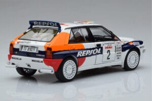 Lancia Delta HF Integrale Evoluzione #2 C. Sainz / L. Moya Tour de Corse 1993 Kyosho 1:18 08348J Metall - pilt 3/9