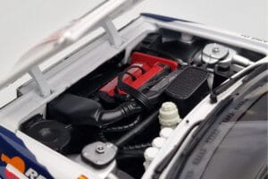 Lancia Delta HF Integrale Evoluzione #2 C. Sainz / L. Moya Tour de Corse 1993 Kyosho 1:18 08348J Metall - pilt 8/9