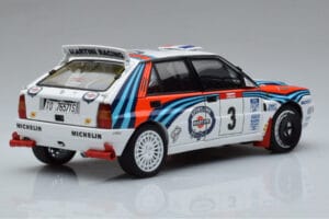 Lancia Delta HF Integrale Evoluzione #3 D. Auriol / B. Occelli Tour de Corse 1992 Kyosho 1:18 08348H Metall - pilt 3/9