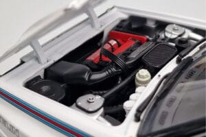 Lancia Delta HF Integrale Evoluzione Test Car Kyosho 1:18 08348G Metall - pilt 8/9