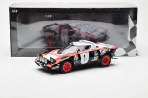Lancia Stratos HF #1 Lancia Pirelli W. Rohrl / C. Geistdorfer Winners Dynabit Saarland Rallye 1978 Minichamps 1:18 155781701  - pilt 6/6