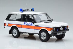 Land Rover Range Rover Politsei Almost Real 1:18 810115 Metall - pilt 5/9