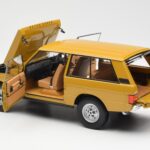 Land Rover Range Rover Classic Kollane Almost Real 1:18 - image 5 of 8